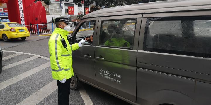 别克与警察警械哪个更好，一个深入的比较分析